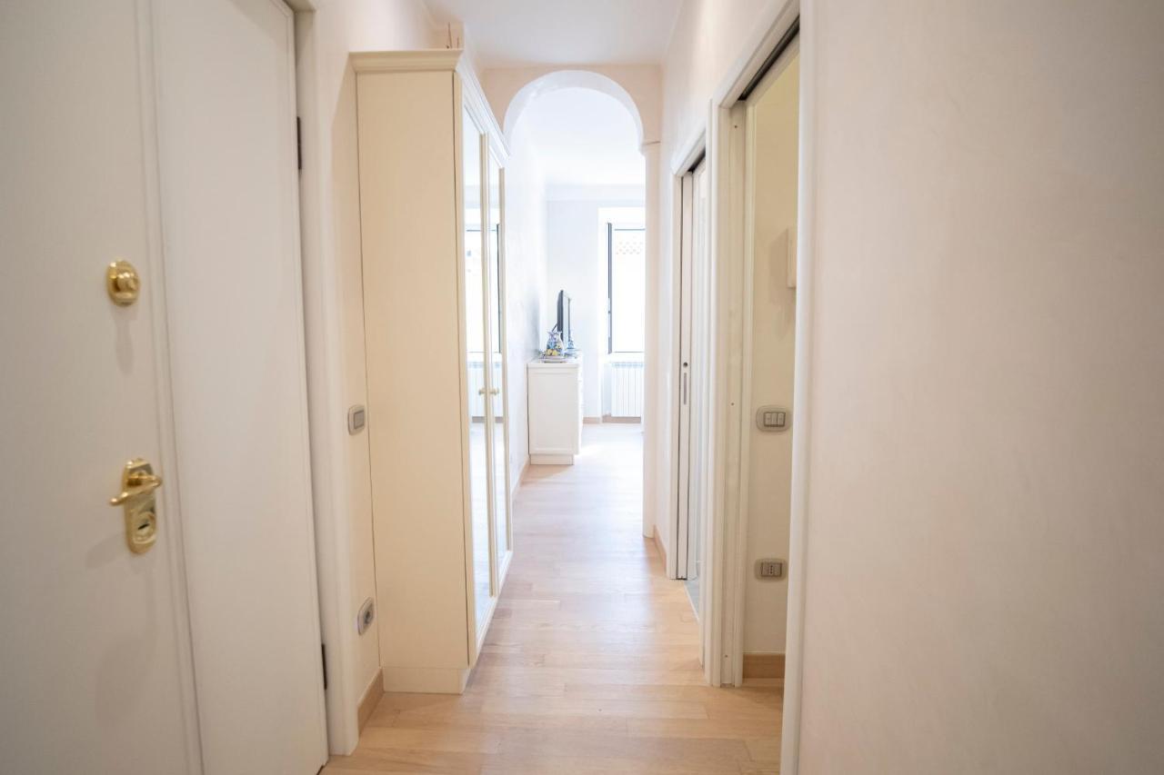 Noliday Suite Riviera Luxury Sea Flat ภายนอก รูปภาพ